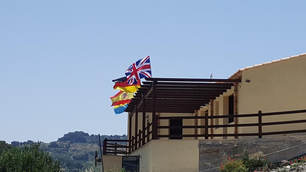 Agriturismo Gessi Calatafimi Eksteriør billede