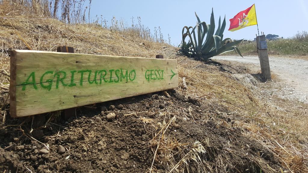 Agriturismo Gessi Calatafimi Eksteriør billede