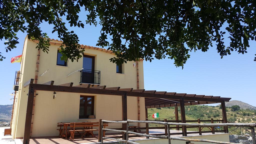 Agriturismo Gessi Calatafimi Eksteriør billede
